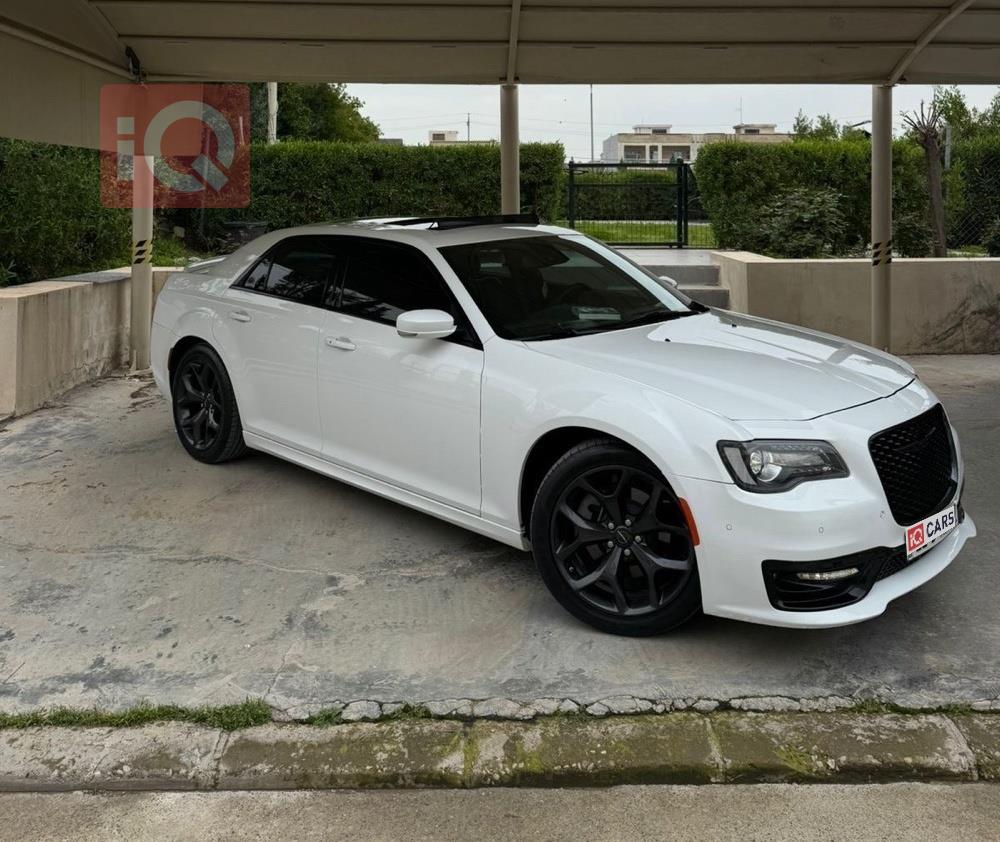 كرايسلر 300